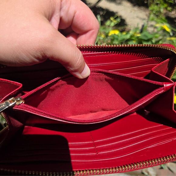 Coach Signature Colorblock Coated Canvas w/ Leather Accordion Zip Wallet #54630 - Picture 8 of 9